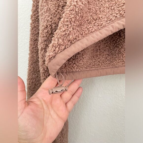 SKIMS Cozy Knit Boucle Cropped Mock Neck Zip Pullover in Rose Clay Small Medium - Picture 4 of 9